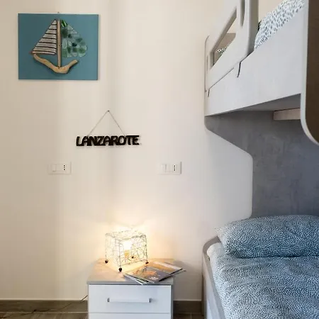 Апартаменти 60mt Dal Mare В'яреджо