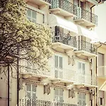 60mt Dal Mare Daire Viareggio