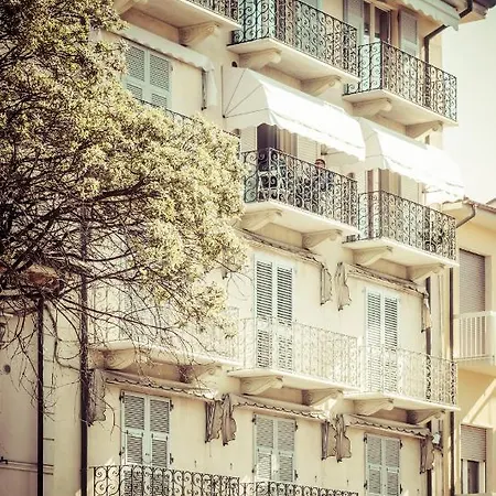 60mt Dal Mare Apartment Viareggio