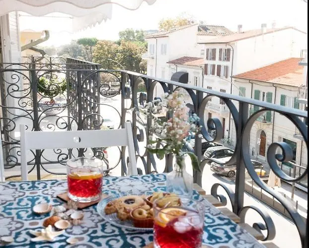 Апартаменти 60mt Dal Mare В'яреджо